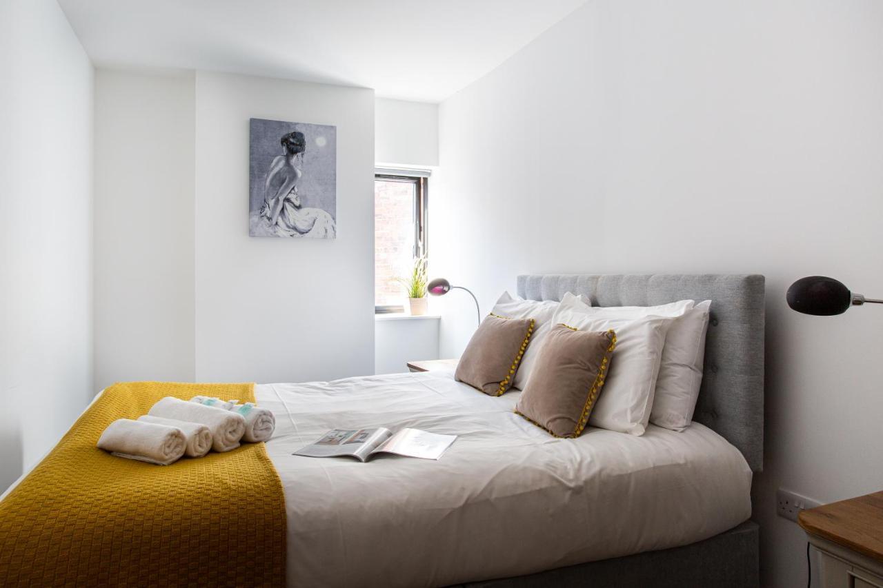 Modern Luxury Apartment, Sleeps 6, Best Location Belfast Eksteriør billede