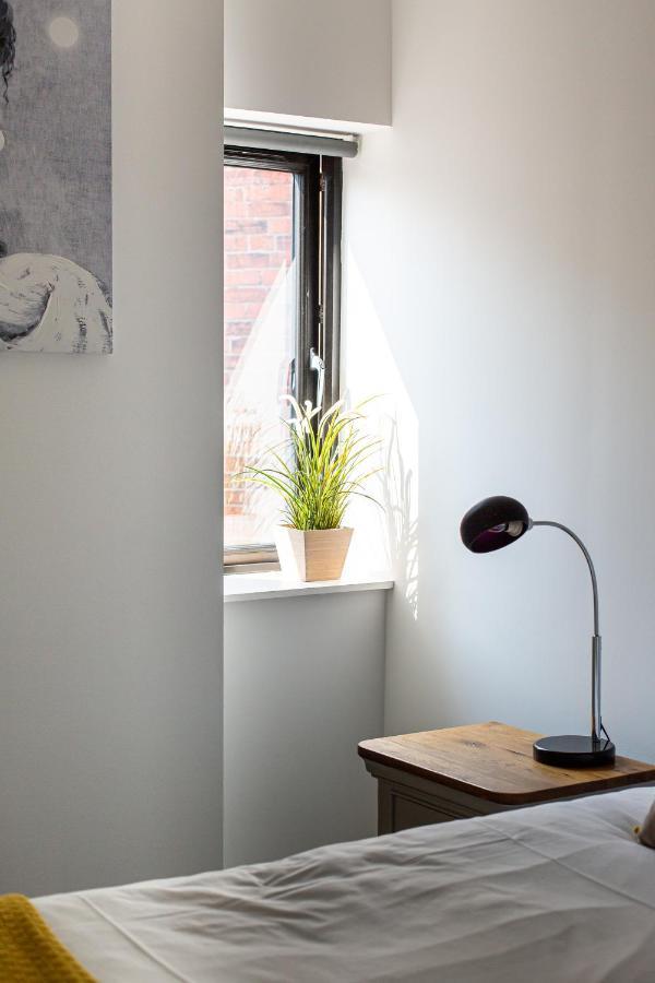 Modern Luxury Apartment, Sleeps 6, Best Location Belfast Eksteriør billede