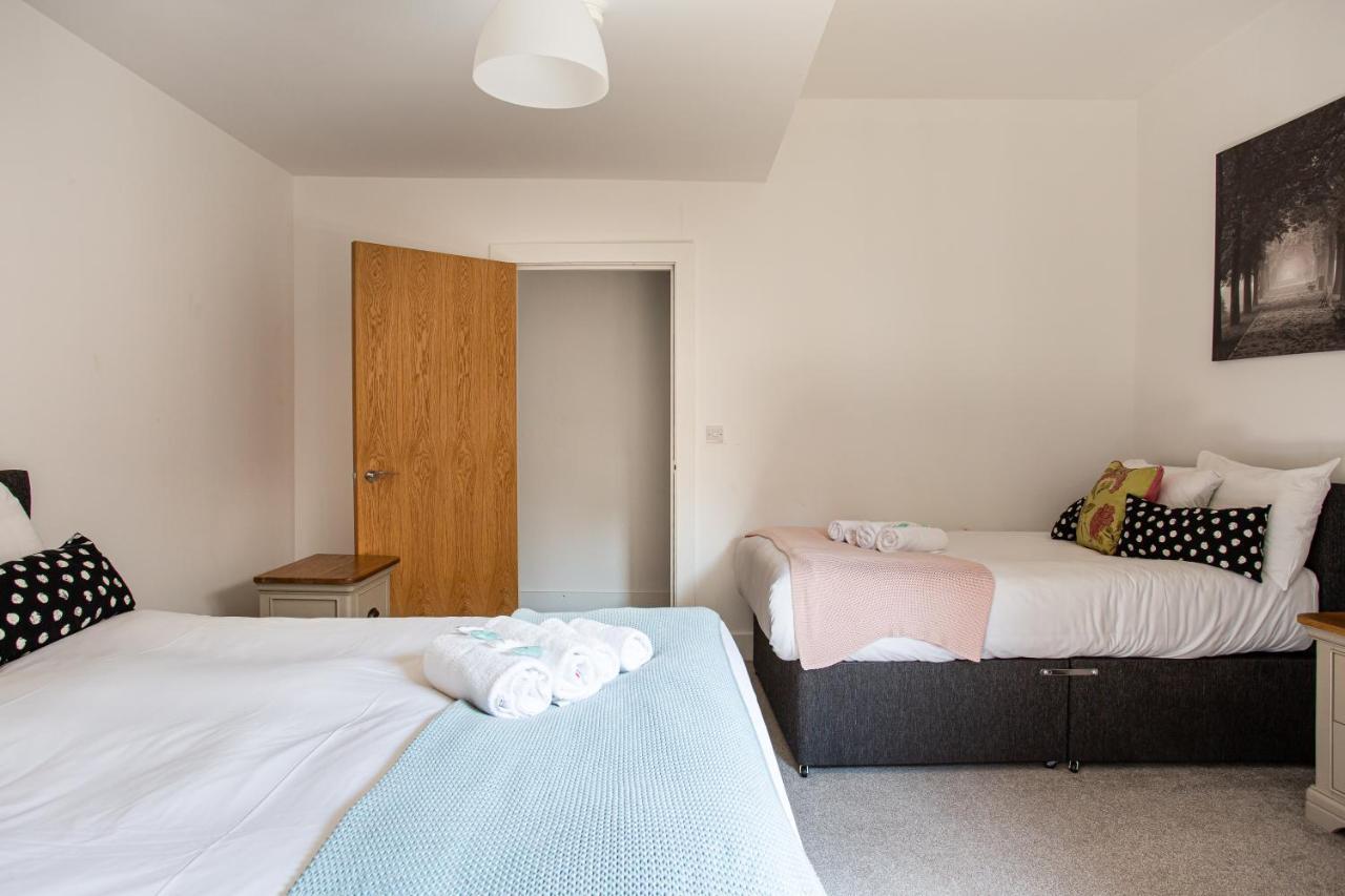 Modern Luxury Apartment, Sleeps 6, Best Location Belfast Eksteriør billede